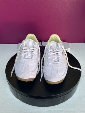 Puma Easy Rider Sneakers (Kids sz. 3)